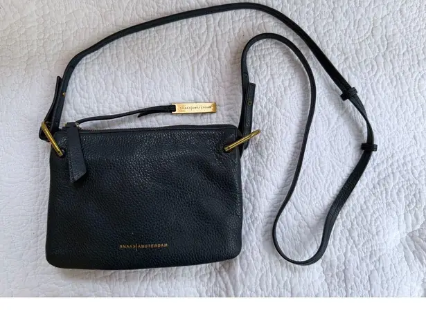 Smaak Amsterdam Yuna Crossbody Bag Blue Leather Scandanavian Minimalist Luxury