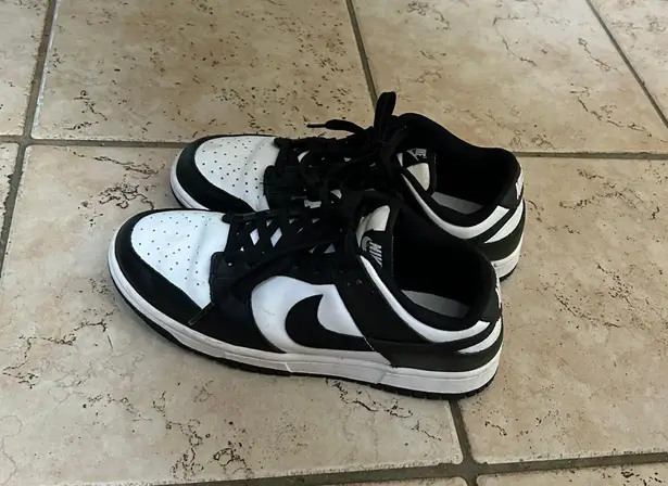 Nike Panda  Dunks