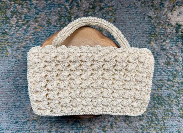 Vintage 50/60’s woven plastic bridal wedding clutch bag White