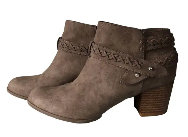 Indigo rd. Sammy Tan Suede Ankle Booties