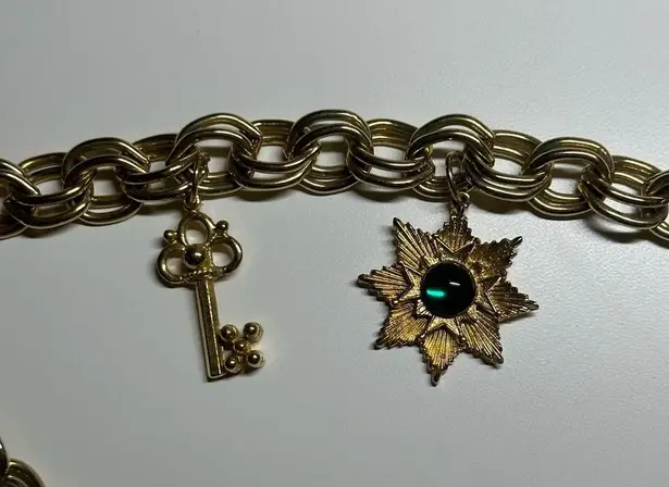 Vintage 1980s chain belt with charms Gold