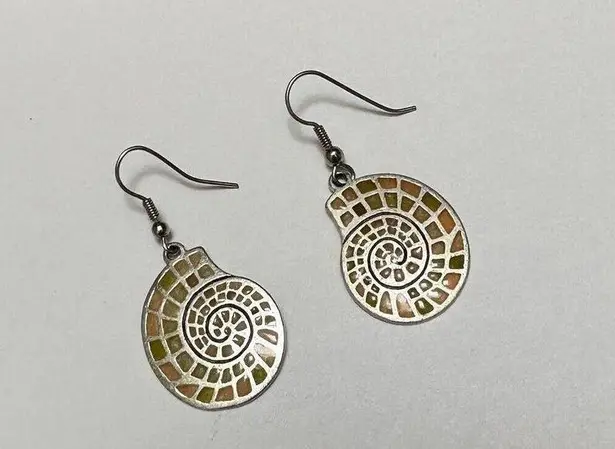 Signed LC Seashell Silver Tone & Enamel Pierced Dangle Drop Earrings