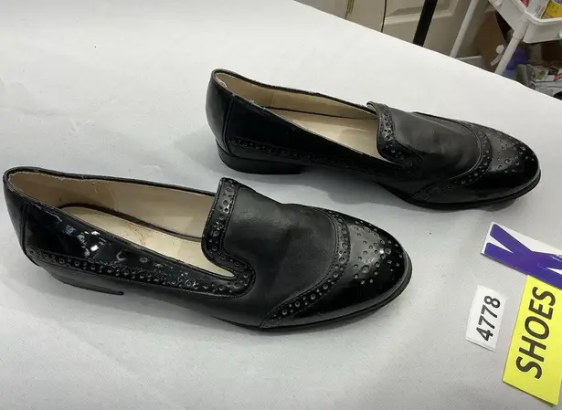 Womans Studio Paolo Slip On Loafers 8 M Black Round Toe Cut Out Detail Accents