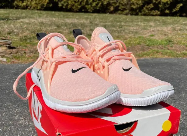 Nike acalme women's clearance