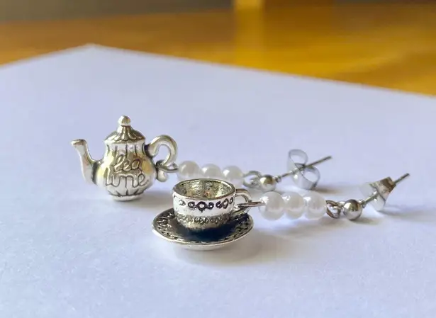 Handmade tea cup & pot unique fun fairy antique style dangle earrings☕️🍃🌀