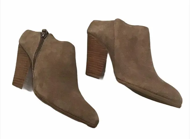 Dolce Vita Hena Suede Bootie Size 7