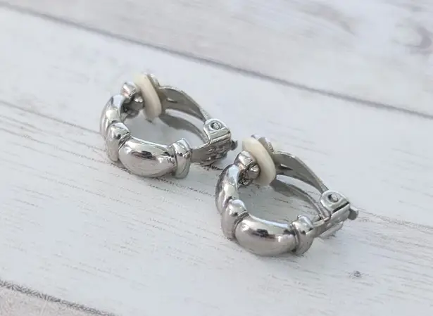 Vintage Clip On Earrings Stylish Chunky Silver Tone Half Hoop 0.75"