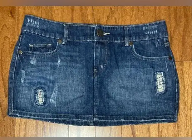 Decree - Denim distressed mini skirt‎ Size 9