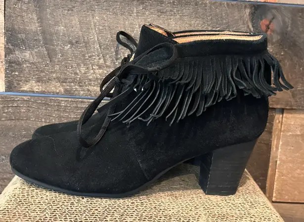 Gentle Souls Bettie Black Suede Fringe Bootie women's size 9.5 leather