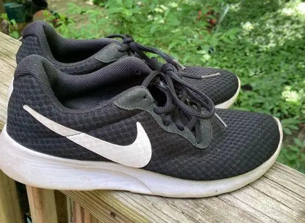 Nike Womens  Athletic shoes size 8