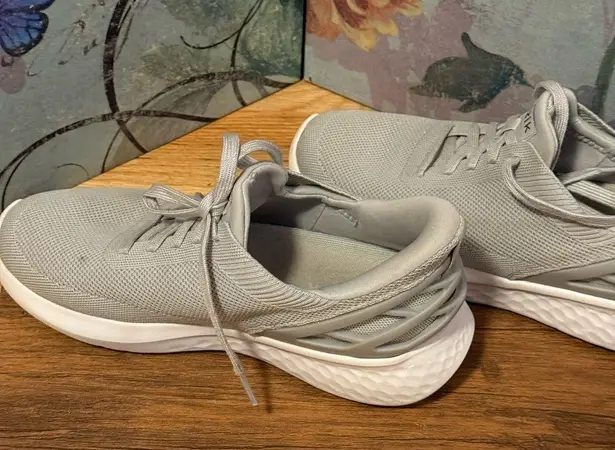 Kizik Women's Athletic Shoes