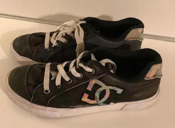 DC Skate Women’s Chelsea Black with Logo size 8