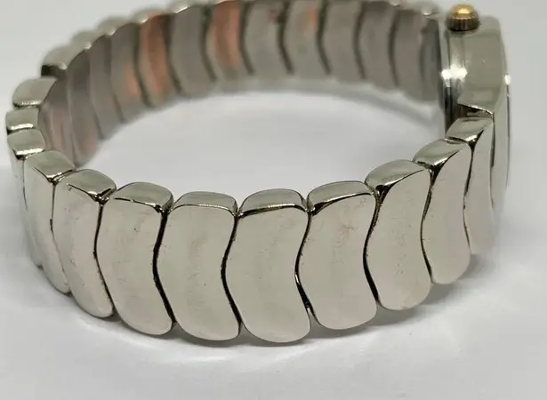 Jaclyn Smith women’s Quartz analog watch 22mm pearl dial cuff bracelet 7” runs