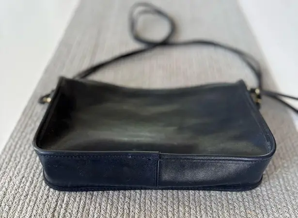 Vintage 80’s 90’s Magid Navy Blue Leather Double Strap Brass Rectangular Purse