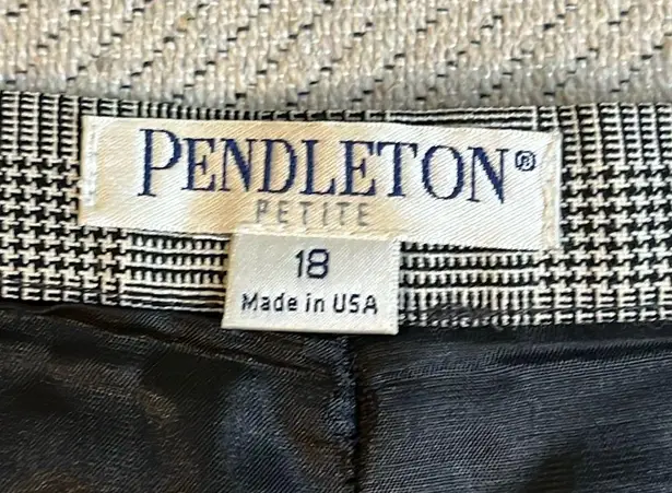 Pendleton  petite virgin wool plaid pleated front trouser pants