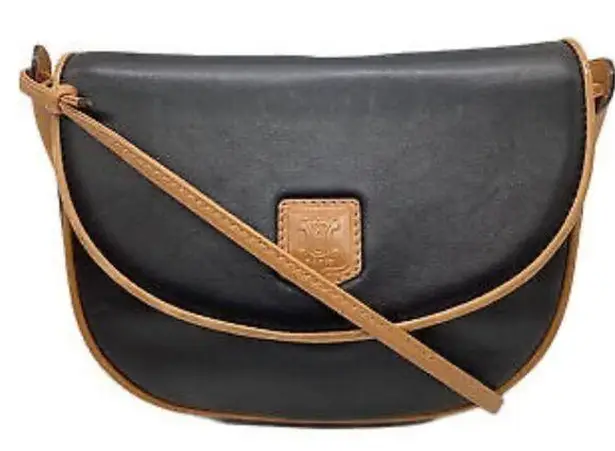 CELINE Triomphe Vintage Black Leather Shoulder Bag w/Golden Trim. Comes with COA