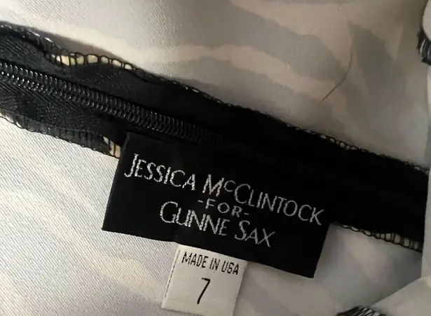 Jessica McClintock 90s Y2K Zebra strapless rhinestone fit flare prom dress