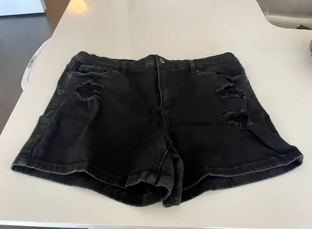 New York & Co. Black High Rise Distressed Denim Shorts Size 12