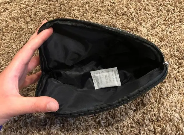 It Cosmetics Makeup Bag