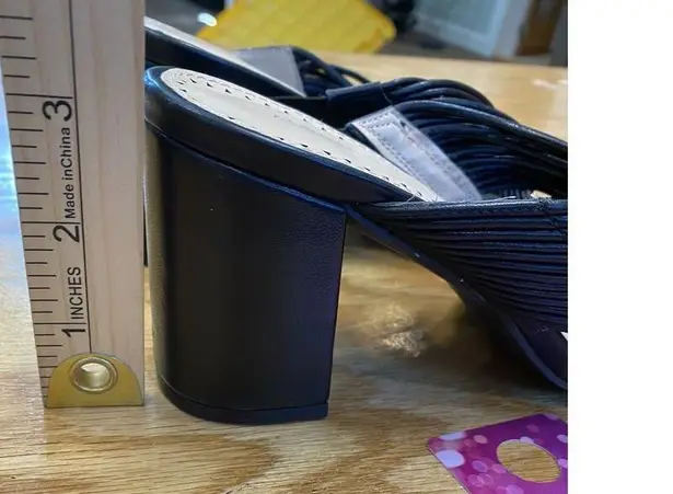 Adrienne Vittadini Women's 6 M Black Slip On Block Heel Slide Strappy Sandals