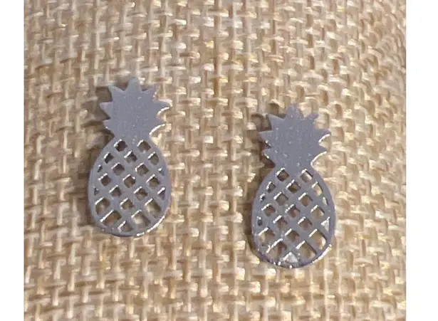Vintage Silver Tone Pineapple Stud Earrings Openwork Pierced Swinger Estate 5/8"