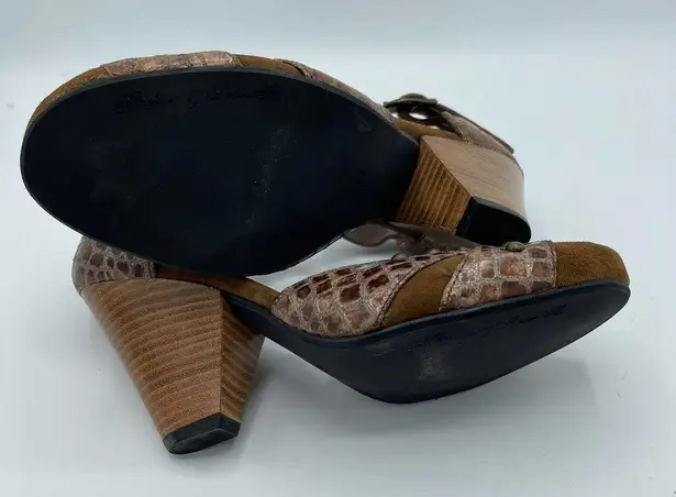 MARTINA & PETER H. BROWN LEATHER & SUEDE EMBELLISHED BLOCK HEELS SIZE 6.5