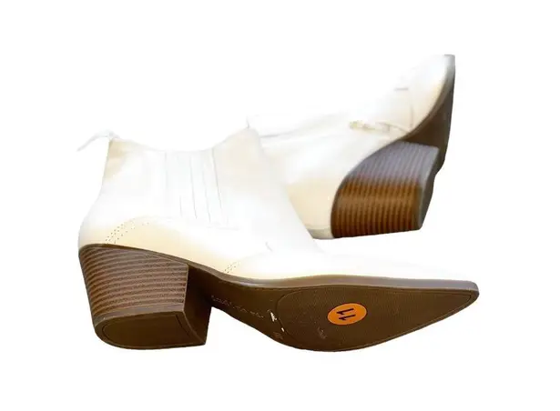 Indigo rd. NEW Alydia Contrasting Stitch Western Boots