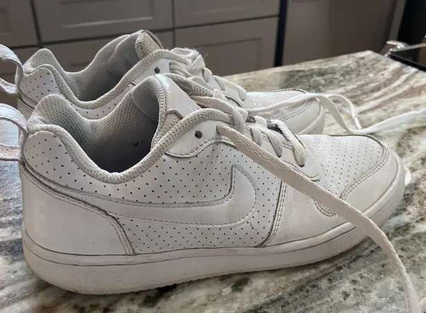 Nike Court Borough