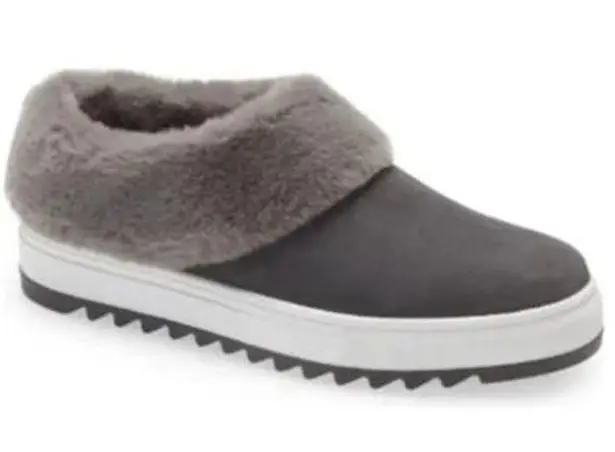 Blondo NWOB Suri Waterproof Slip-on Sneaker In Dark Grey Suede Size 7