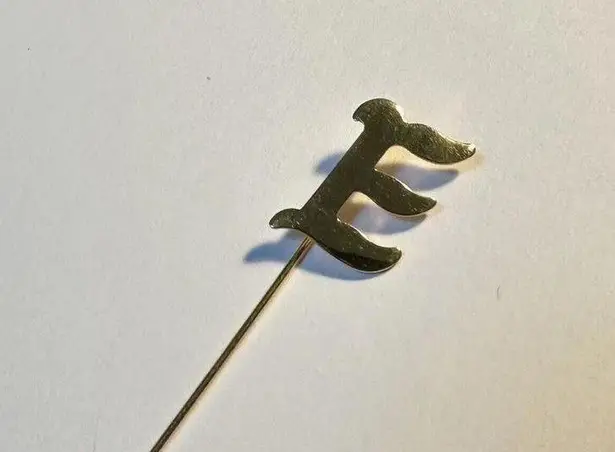 Letter / Initial E Lapel Stick Pin Gold Tone