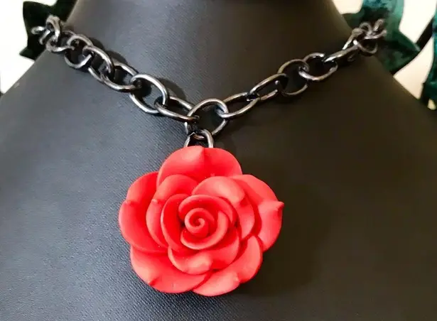 Red Rose Gun Metal Gothic New