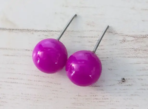 Vintage Stud Earrings Neon Fuchsia Ball 3/8" Pink