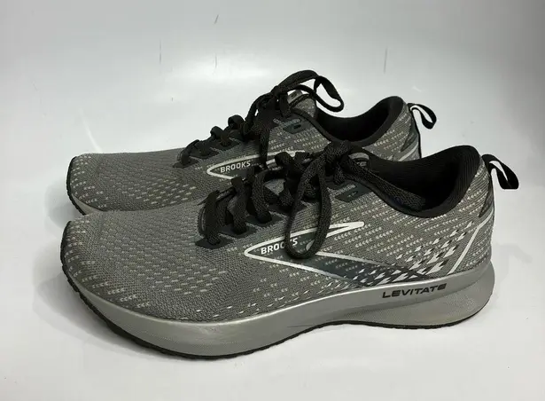 Brooks  Levitate 5 sneakers gray size 7.5