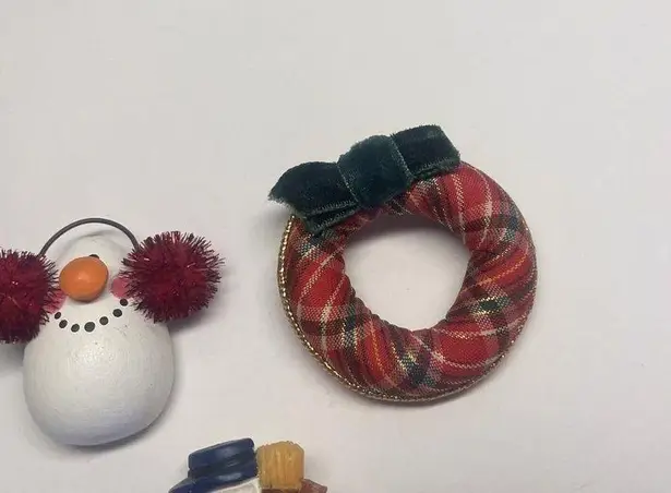 Lot Of 3 Costume Brooch Pin