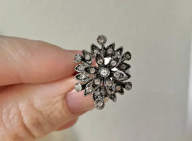 Boutique Silver Floral Rhinestone Statement Blooming Ring “Sophesia” Femme Classic Cocktail Jewelry