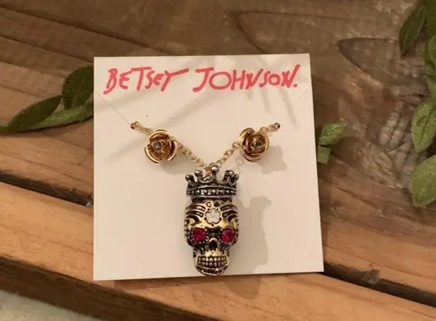 Betsey Johnson  HALLOWEEN SKULL NECKLACE & ROSEBUD EARRINGS SET