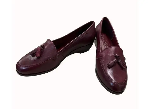 Etienne Aigner women’s red wine penny loafer shoes size 5.5M SKU 5040