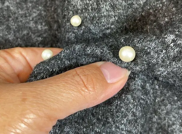 ZARA  Trafalic Charcoal Gray Soft Crew Neck Sweater Pearls Size Med EUC #7408