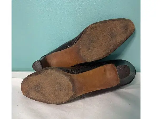 Women's Rare Vintage Peacock Hi Arch Genuine Brown Crocodile Shoes. Size 7 S