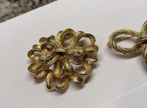 Lot Of 2 Gold Tone Vintage