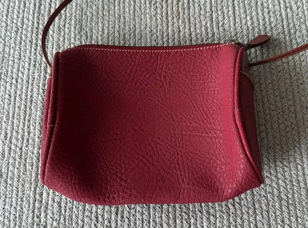 Esprit Vintage Red Pebbled Leather Crossbody Purse Brown Leather Strap