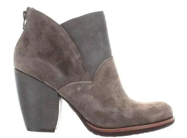 Kork-Ease Castaneda “Castle Suede” Brown Gray Leather Bootie Sz 8