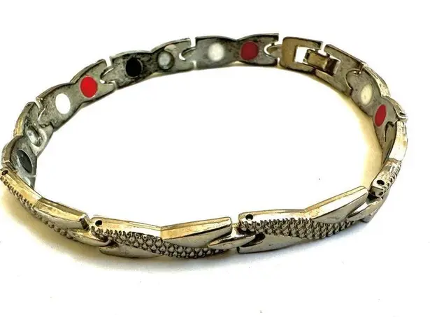 Silver tone link bracelet