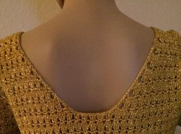 HAND CROCHETED Women's Gold Lurex Top Size Small