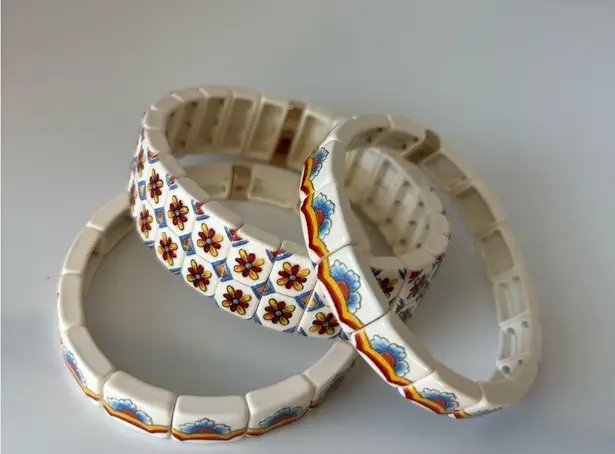 NWOT Roxanne assoulin Enamel Bracelet set of three Orange