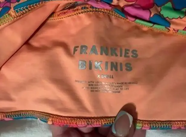 frankie's bikinis 