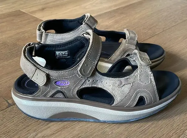 Joya ID Cairo II Chocolate Chip Sandals Size 9.5