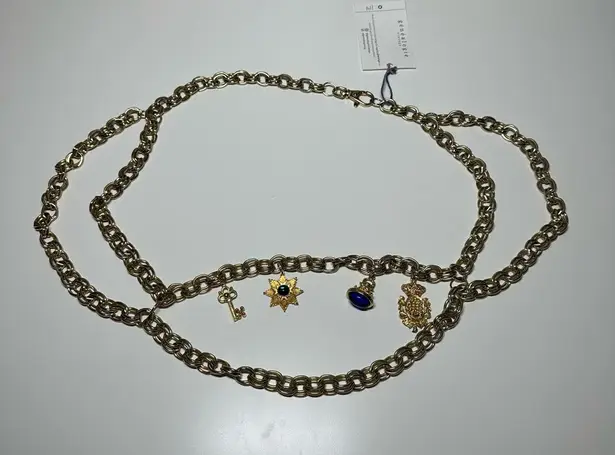 Vintage 1980s chain belt with charms Gold
