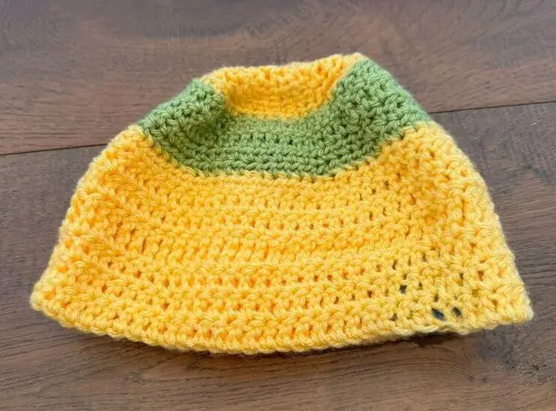 Handmade  Crochet Striped Hat Y2K Applique Flowers Yellow Twee Retro Adult