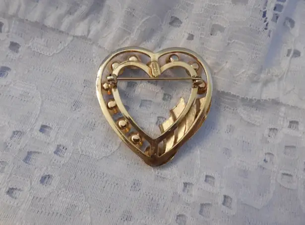 Catamore Magnificent Vintage  Rhinestone Brooch 12 KGF